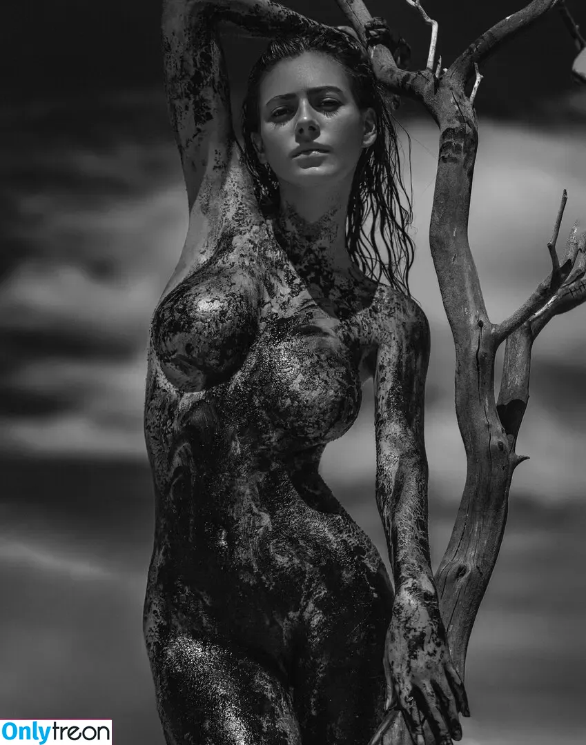 Alejandra Guilmant голая photo #0534 (AleGuilmantFan / aleguilmant)