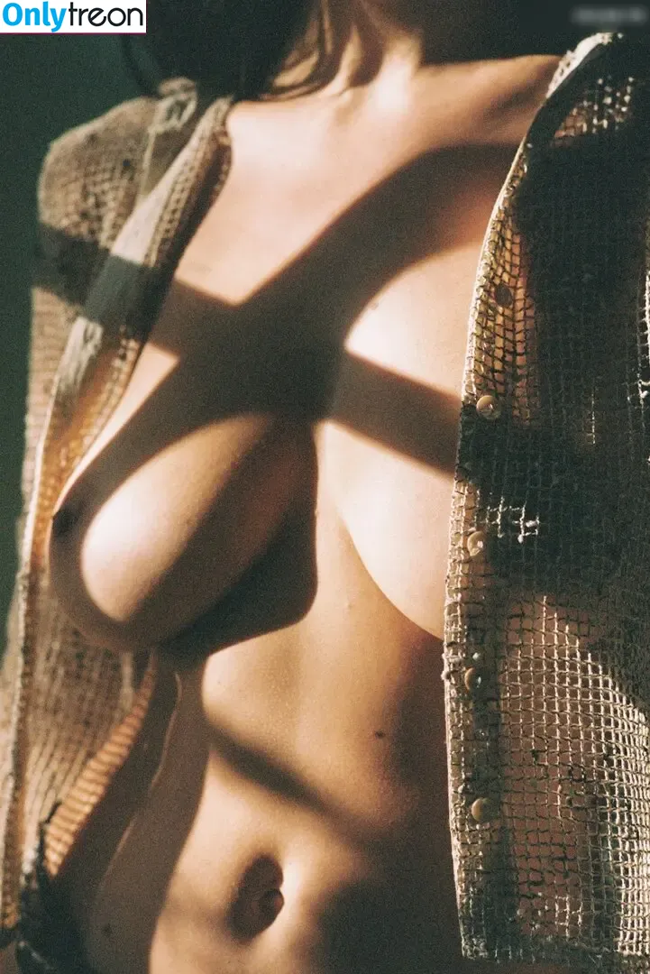 Alejandra Guilmant nude photo #0857 (AleGuilmantFan / aleguilmant)