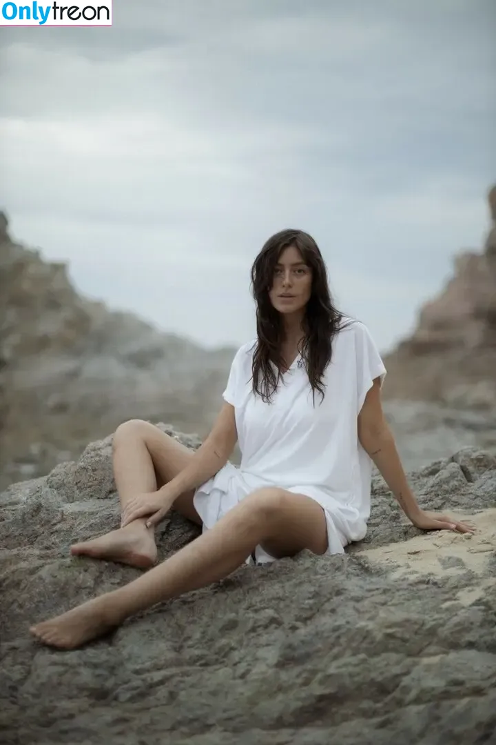 Alejandra Guilmant nude photo #0946 (AleGuilmantFan / aleguilmant)