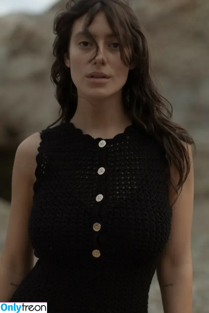 Alejandra Guilmant nude photo #0973 (AleGuilmantFan / aleguilmant)