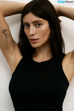 Alejandra Guilmant / AleGuilmantFan / aleguilmant nude photo #1041