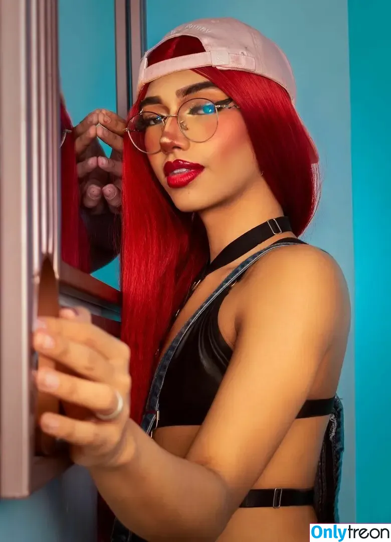Alejandra-Robinson nude photo #0003 (Alejandra Romero / alekrobinson)