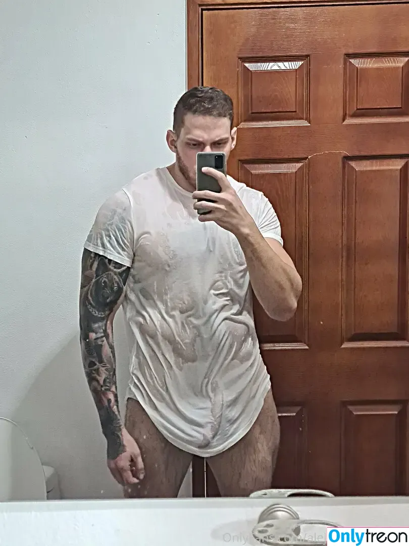 alejandrobelmont nude photo #0012 (alejandro_belmont_)