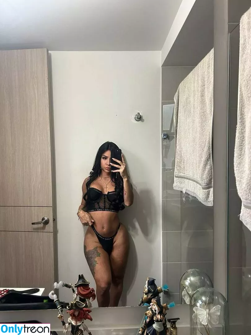 Alejarabbittx nude photo #0121 (Alejandra Vilalobos / aleja_v98)