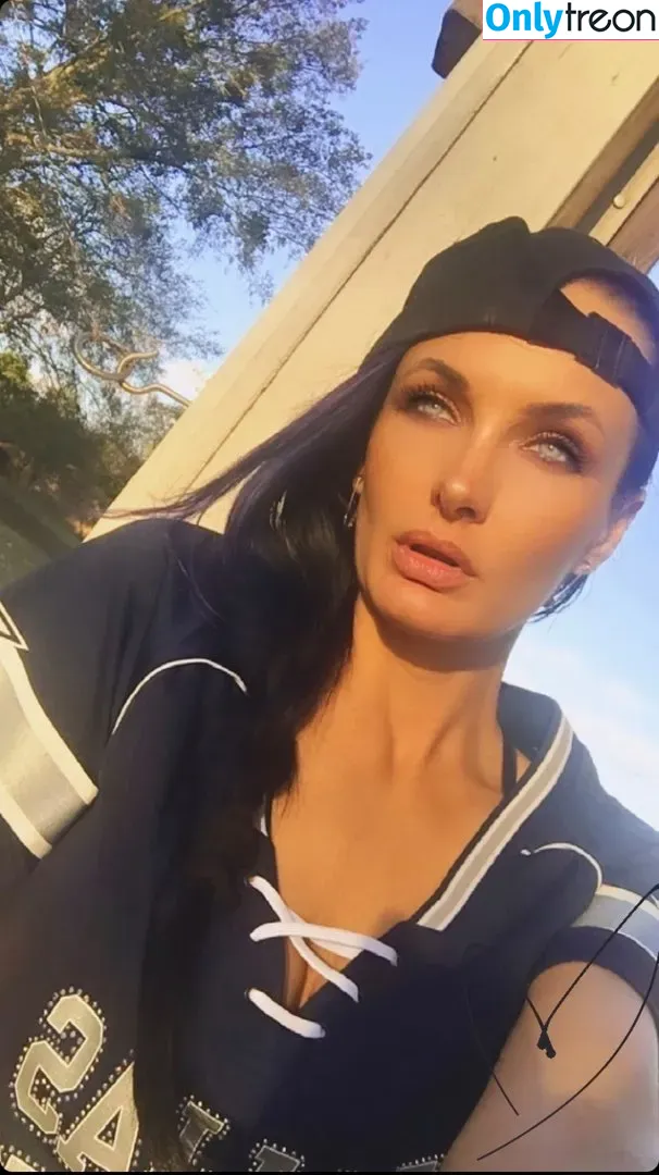 Alektra Blue голая photo #0002 (alektrablue / lilmsblue)