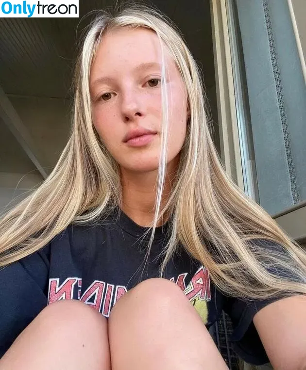 Alena Barhalenko голая photo #0019 (Kisskisska / alena.kiss)