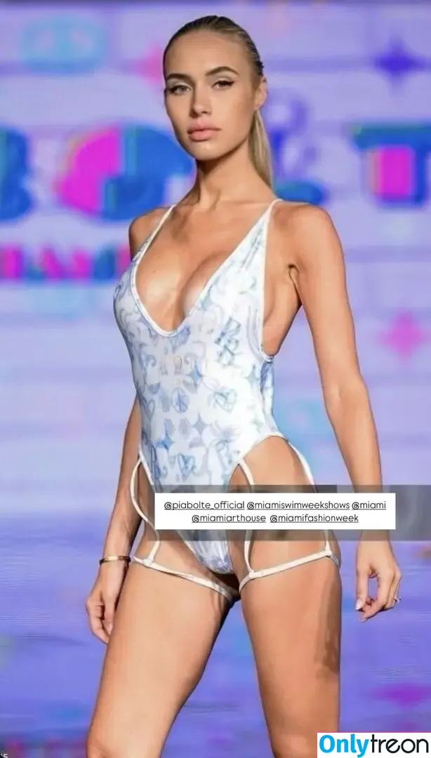 Alena Gerber голая photo #0341 (alenagerberofficial)