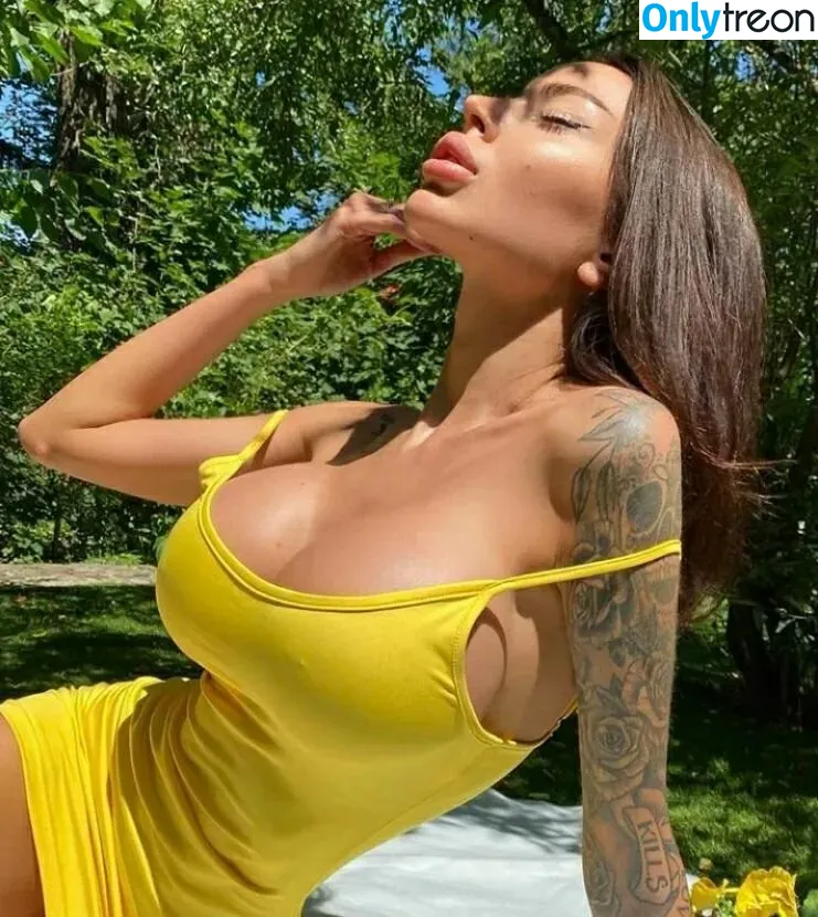 Alena Omovich nude photo #0047 (Alenaomovich / alena_omovych)