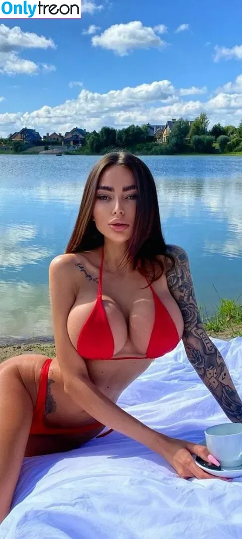 Alena Omovich nude photo #0118 (Alenaomovich / alena_omovych)