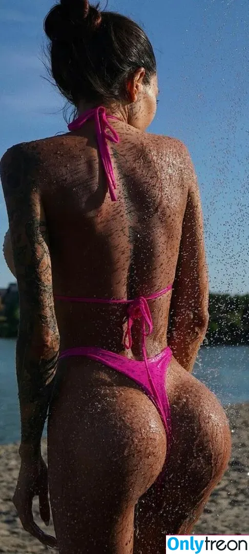 Alena Omovich nude photo #0121 (Alenaomovich / alena_omovych)