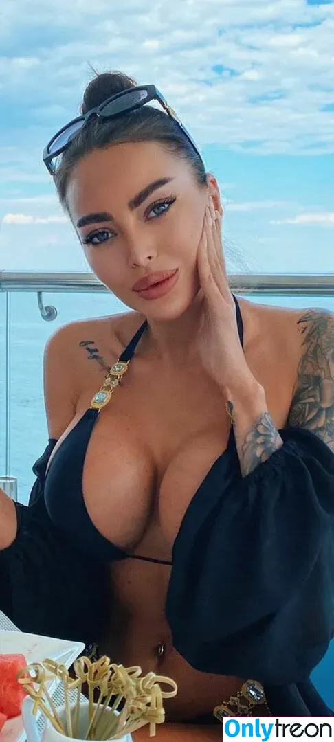 Alena Omovich nude photo #0128 (Alenaomovich / alena_omovych)