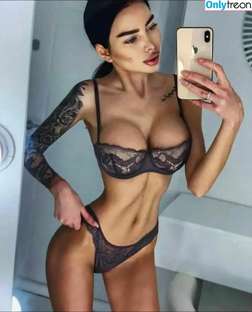 Alena Omovich nude photo #0280 (Alenaomovich / alena_omovych)
