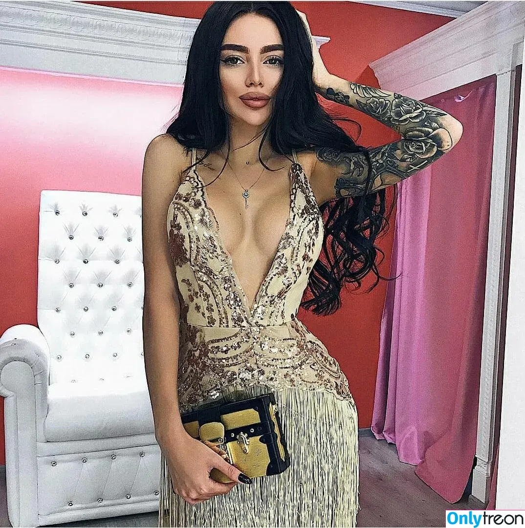 Alena Omovich nude photo #0335 (Alenaomovich / alena_omovych)