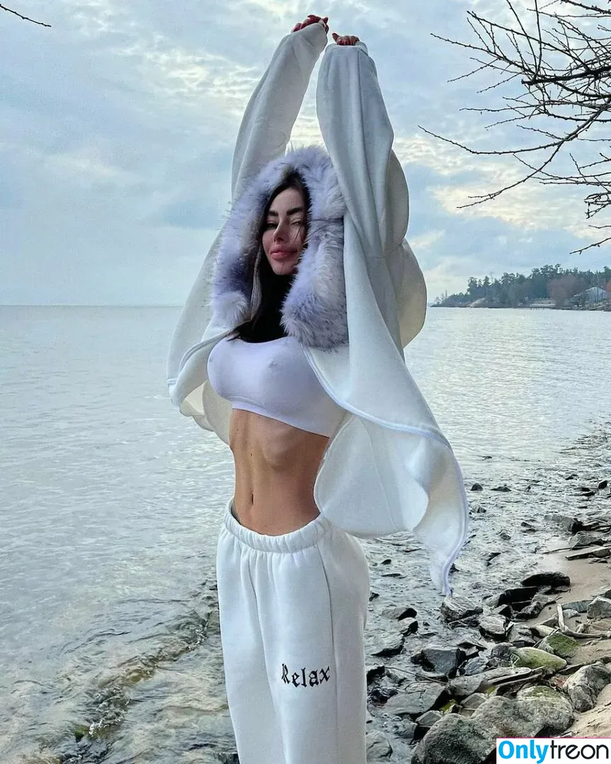 Alena Omovich nude photo #0378 (Alenaomovich / alena_omovych)