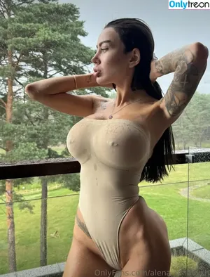 Alena Omovych / alena_omovych / alenaomovich nude photo #0546