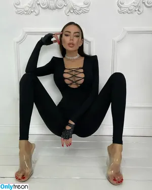 Alena Omovych / alena_omovych / alenaomovich nude photo #0733