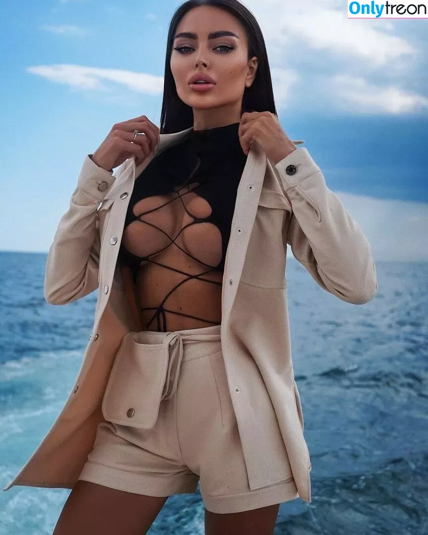 Alena Omovych голая photo #0273 (alena_omovych / alenaomovich)