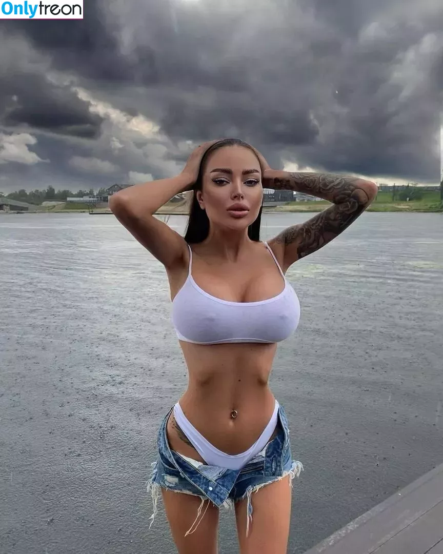 Alena Omovych голая photo #0300 (alena_omovych / alenaomovich)