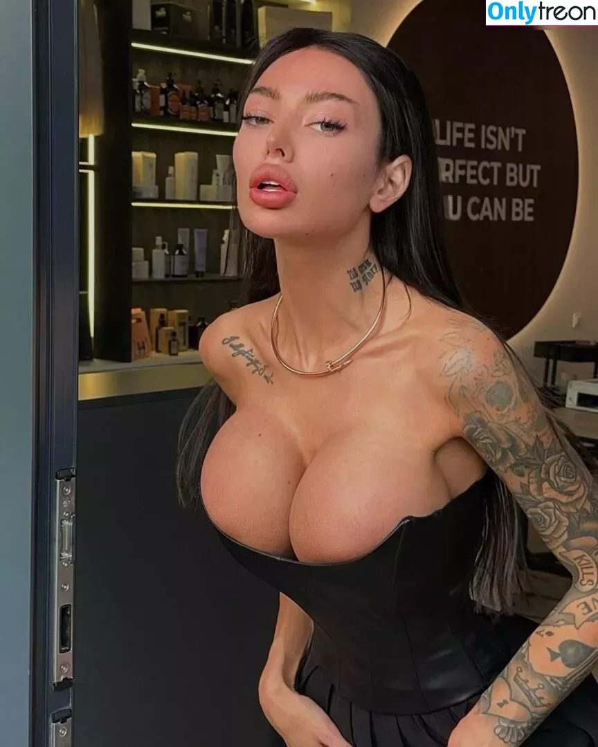 Alena Omovych голая photo #0350 (alena_omovych / alenaomovich)