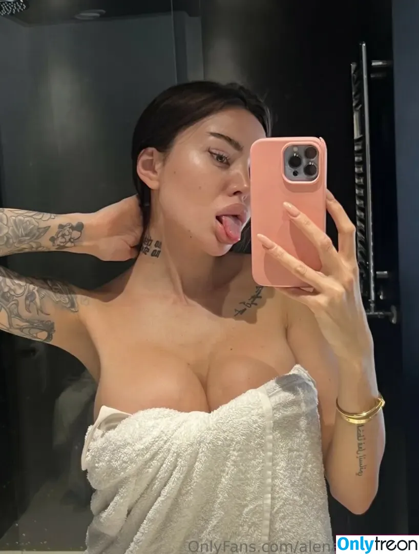 Alena Omovych nude photo #0535 (alena_omovych / alenaomovich)