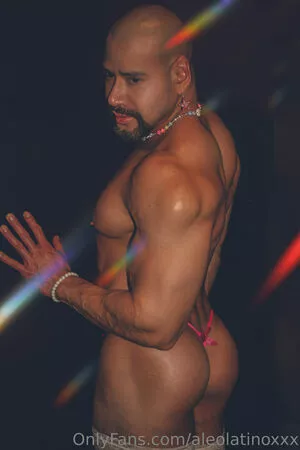 aleolatinoxxx / aleolatinoxx_oficial nude photo #0006