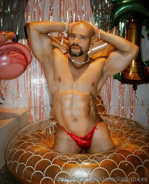 aleolatinoxxx / aleolatinoxx_oficial nude photo #0011