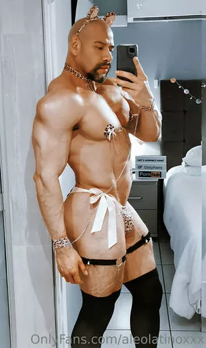 aleolatinoxxx / aleolatinoxx_oficial nude photo #0035