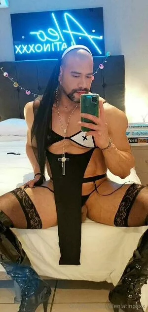 aleolatinoxxx / aleolatinoxx_oficial nude photo #0048