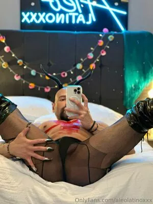 aleolatinoxxx / aleolatinoxx_oficial nude photo #0095