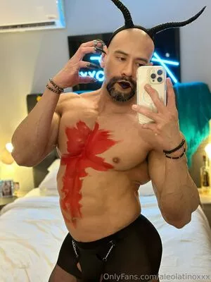 aleolatinoxxx / aleolatinoxx_oficial nude photo #0098