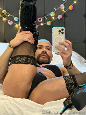 aleolatinoxxx / aleolatinoxx_oficial nude photo #0099