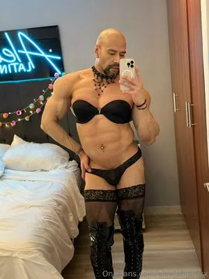 aleolatinoxxx / aleolatinoxx_oficial nude photo #0102