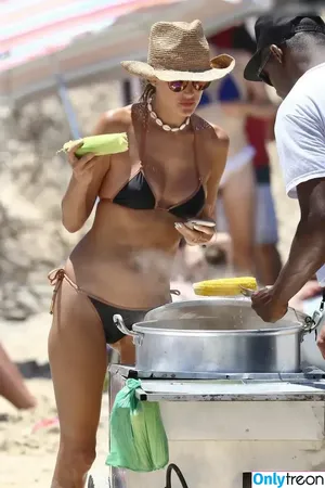 Alessandra Ambrosio / alelovesanja / alessandraambrosio nude photo #2491
