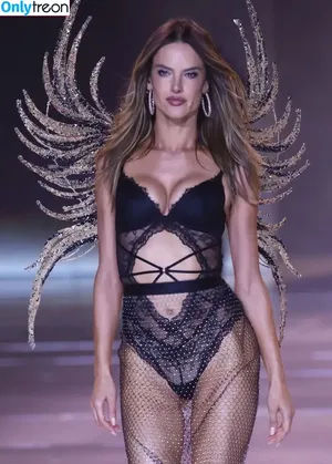 Alessandra Ambrosio / alelovesanja / alessandraambrosio nude photo #2758