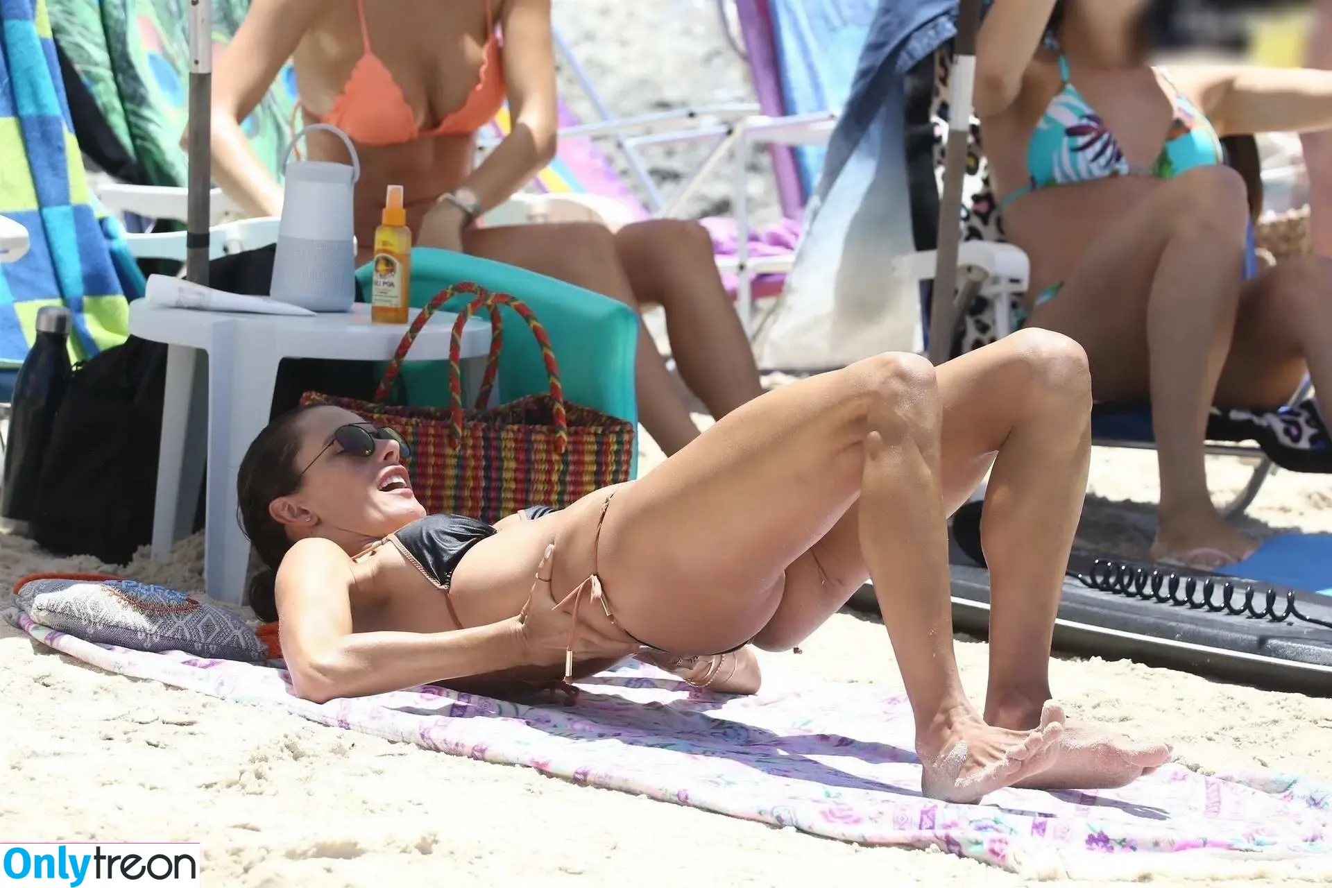 Alessandra Ambrosio nude photo #2490 (aleambrosio / alelovesanja / alessandraambrosio)