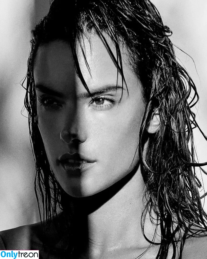 Alessandra Ambrosio nude photo #2734 (alelovesanja / alessandraambrosio)