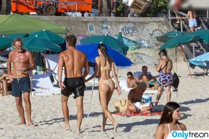 Alessandra Ambrosio / alelovesanja / alessandraambrosio nude photo #3181