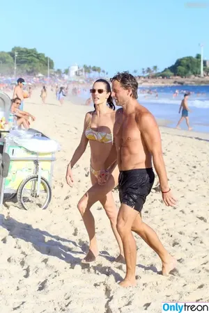 Alessandra Ambrosio / alelovesanja / alessandraambrosio nude photo #3183