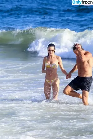 Alessandra Ambrosio / alelovesanja / alessandraambrosio nude photo #3186