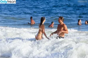 Alessandra Ambrosio / alelovesanja / alessandraambrosio nude photo #3195
