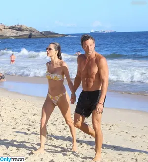 Alessandra Ambrosio / alelovesanja / alessandraambrosio nude photo #3201