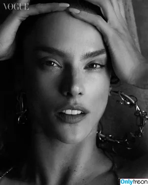 Alessandra Ambrosio / alelovesanja / alessandraambrosio nude photo #3242