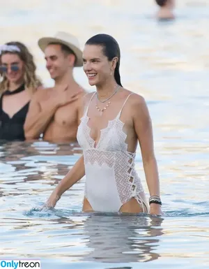 Alessandra Ambrosio / alelovesanja / alessandraambrosio nude photo #3252