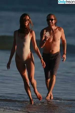 Alessandra Ambrosio / alelovesanja / alessandraambrosio nude photo #3299