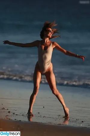 Alessandra Ambrosio / alelovesanja / alessandraambrosio nude photo #3317