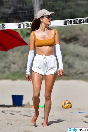 Alessandra Ambrosio / alelovesanja / alessandraambrosio nude photo #3431