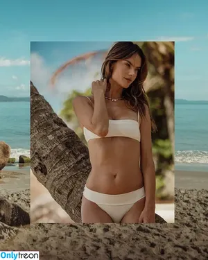 Alessandra Ambrosio / alelovesanja / alessandraambrosio фото голая #3581