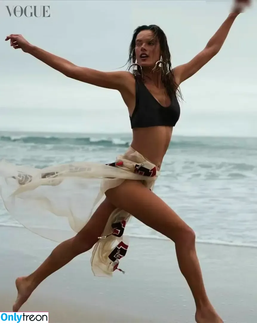 Alessandra Ambrosio nude photo #3219 (alelovesanja / alessandraambrosio)