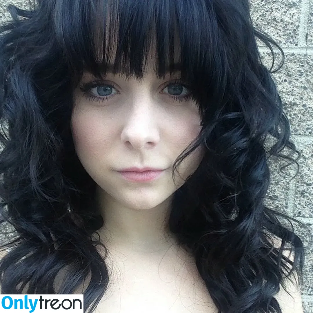 Alessandra Torresani nude photo #0038 (Caprica / alessandratorresani / altorresani)