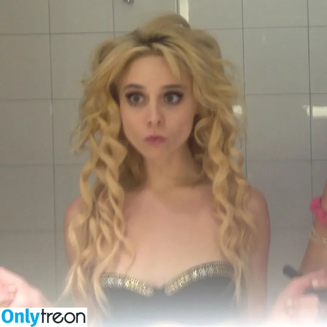 Alessandra Torresani nude photo #0039 (Caprica / alessandratorresani / altorresani)